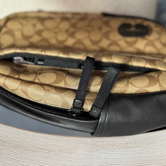 Coach Signature Canvas Sling Pack Crossbody Bag — Tan & Black Leather - Picture 5 of 13
